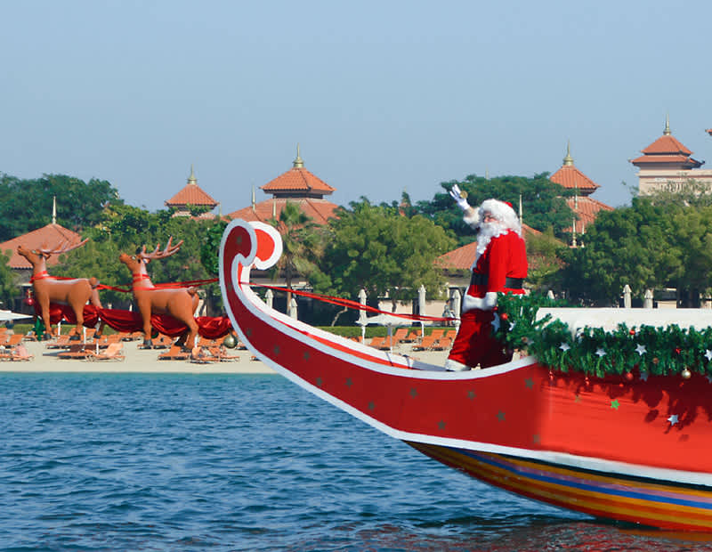 Santa Arrival at Anantara The Palm