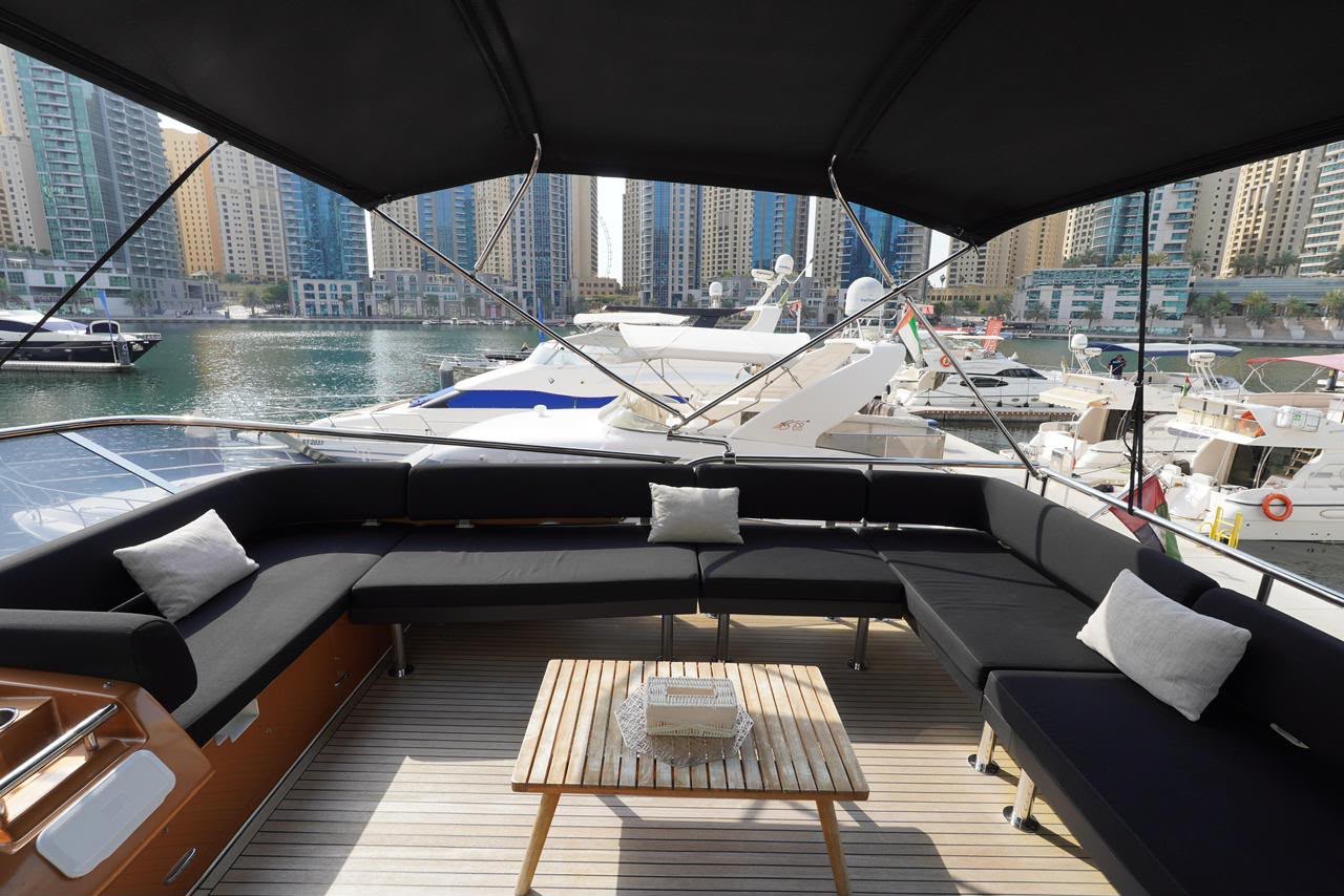 Azimut 77 private yacht in Dubai, preview photo 3