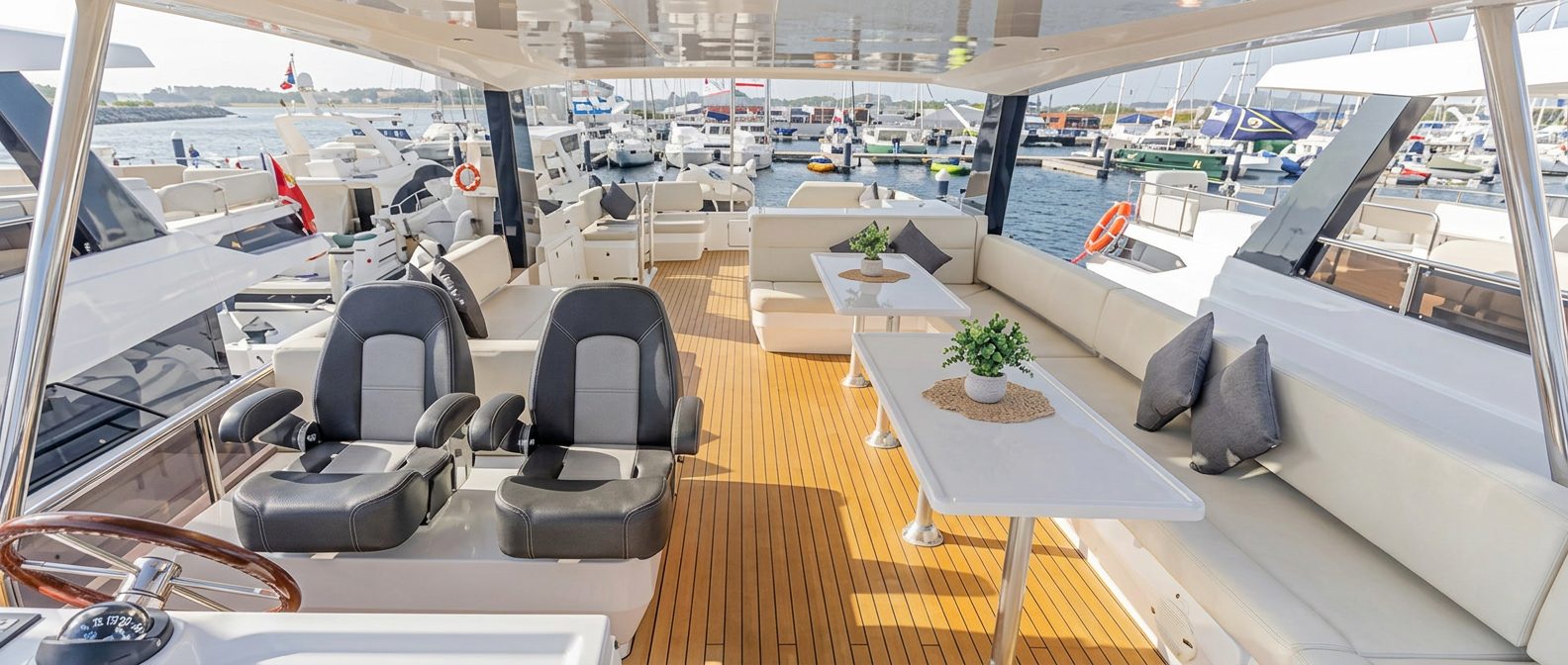 LUX62 private yacht in Dubai, preview photo 2