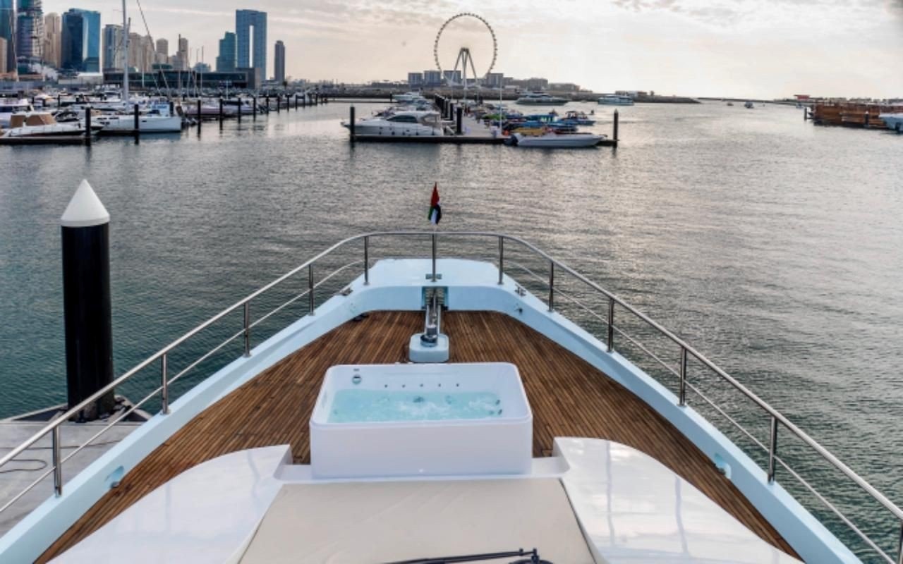 LUX120 private yacht in Dubai, preview photo 4