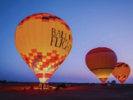 Hot air balloon flight over the Dubai desert