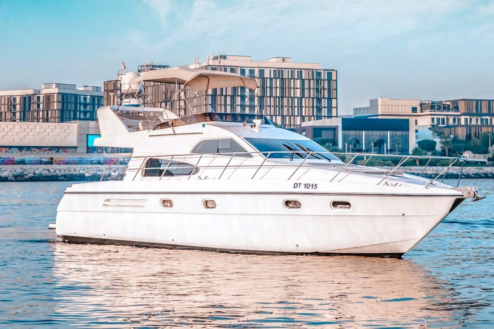 LUX50 private yacht in Dubai