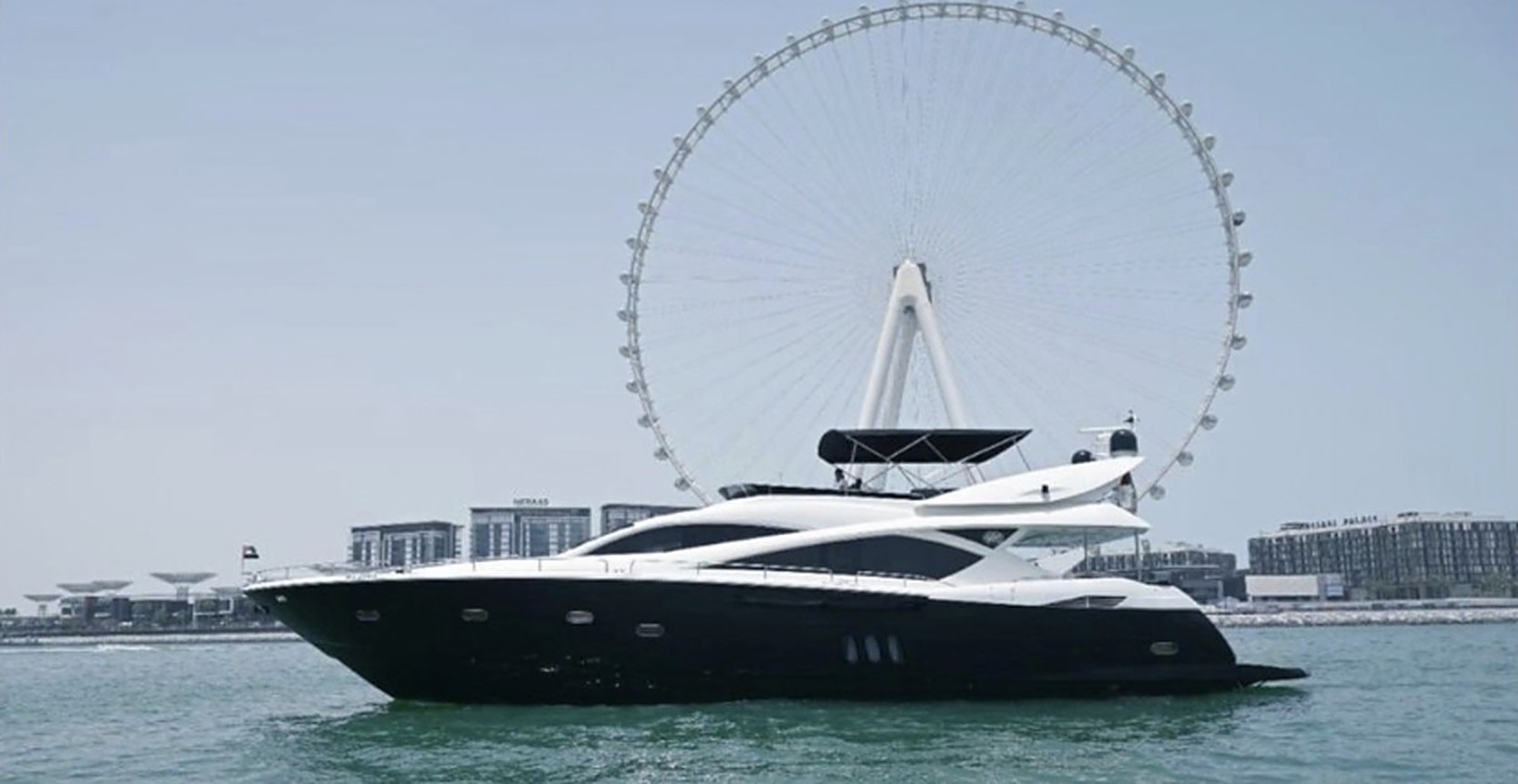 LUX90 private yacht in Dubai